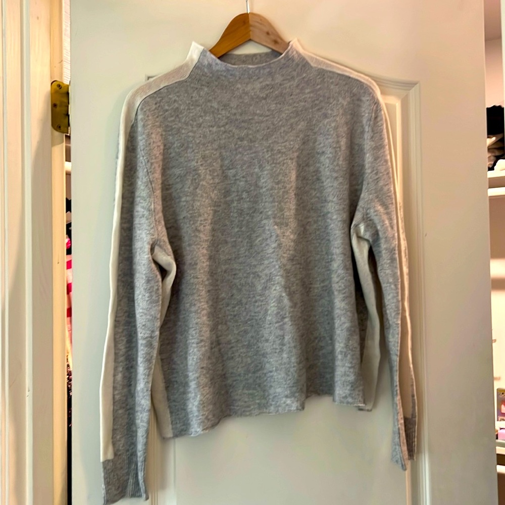Vineyardvines cashmere sweater